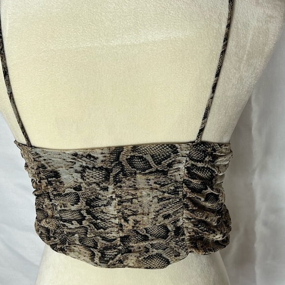 PAPEROC SNAKE PRINT CROP CAMI TOP, sz L - Picture 5 of 7